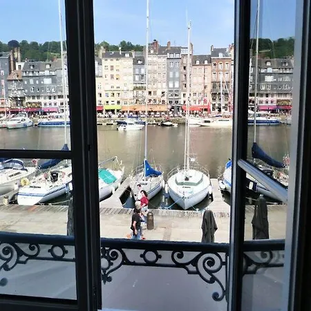 A 15 Minutes A Pied De La Plage De 94964 Апартаменты *